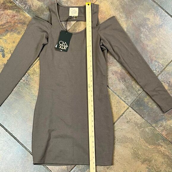 New! NWT Chaser Typewriter Open Shoulder Body Con Mini Dress Small - Picture 3 of 12